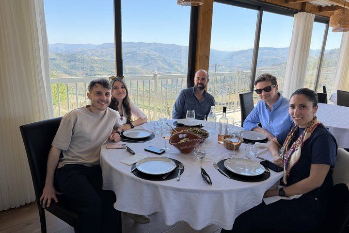 Douro Valley Boutique Wineries Day Trip from Porto: Family Producers, 8 Per Vehicle (10/12)