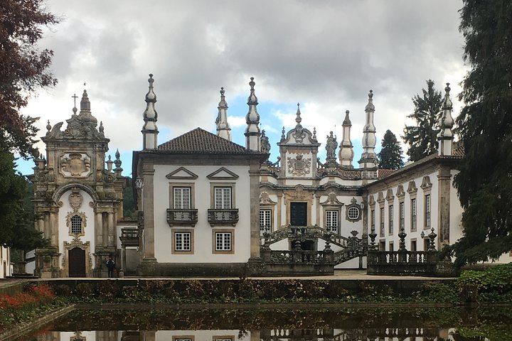 Small-Group Douro Day Trip: Amarante, Mateus Palace, Favaios Lunch, Rabelo Boat (1/3)