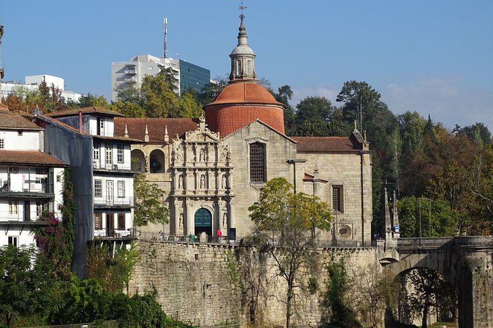 Small-Group Douro Day Trip: Amarante, Mateus Palace, Favaios Lunch, Rabelo Boat (2/3)