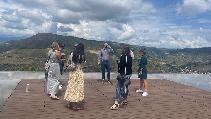 Douro Family Quintas Day Trip for Six: Galafura Viewpoint, Sabrosa Lunch, Rabelo Boat (3/12)