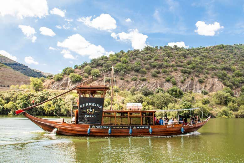 Douro Valley Wine Tour from Porto, 6.5 or 10 Hours: Boat Cruise or Pinhao Lunch (10/12)