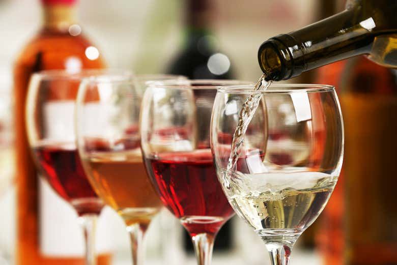 Douro Valley Wine Tour from Porto, 6.5 or 10 Hours: Boat Cruise or Pinhao Lunch (4/12)
