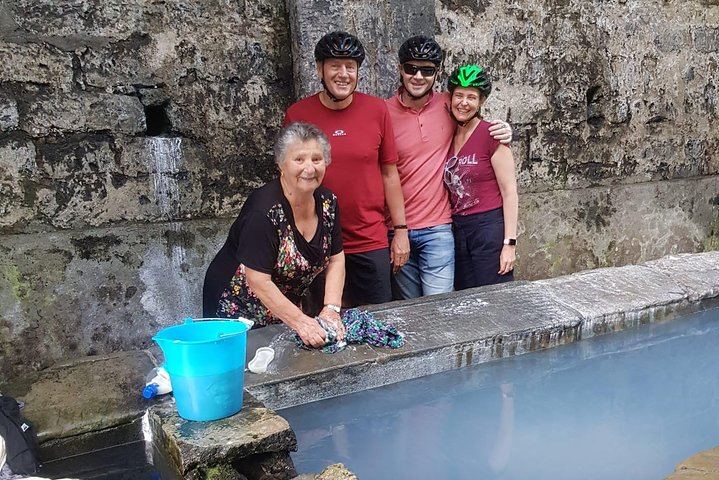 Sorrento E-Bike Food and Wine Tour to a Massa Lubrense Farm with Mozzarella and Limoncello (3/11)