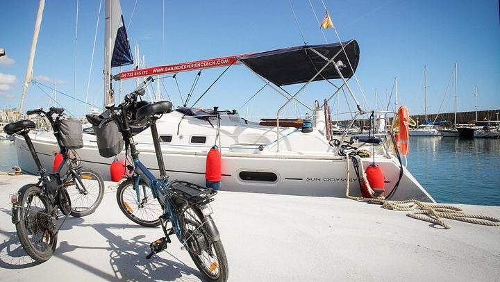 6-Hour Alella Wine Day: E-Bike One Way, Sailing the Other, with Tasting (4/12)