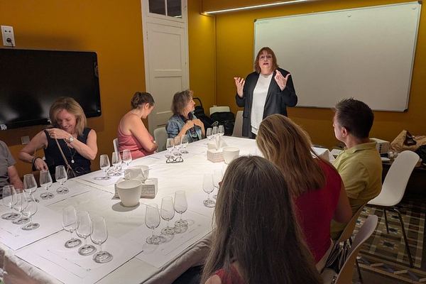 Barcelona Wine and Scent Tasting Designed by a Local Oenology PhD and Fragrance Specialist