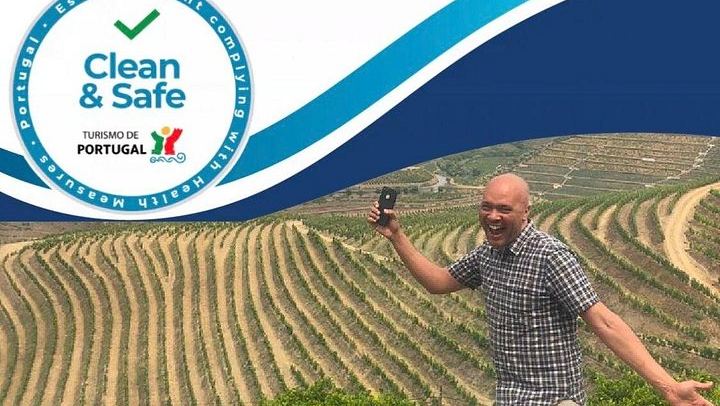 Premium Private Douro Valley Wine Tour with Hotel Pickup and Safe Travels (1/12)