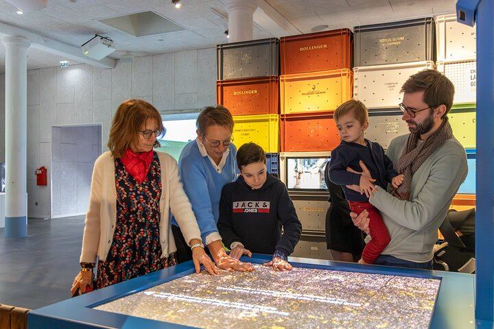 Pressoria Entrance Ticket in Aÿ-Champagne with Interactive Visit and Champagne Tasting (4/9)
