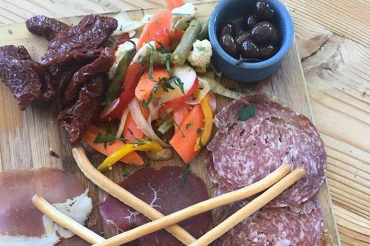 Yarra Valley Winery Day Tour from Melbourne with Two-Course Lunch and Tastings (3/12)