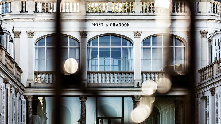 Private Champagne Day from Paris: Moët & Chandon Cellars, Pommery or Veuve Clicquot, Reims (4/6)