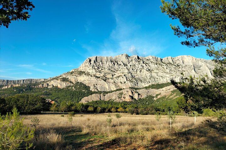 One Day in Provence: Vineyard Tasting, Puyloubier Pétanque Aperitif and Time in Aix (6/12)