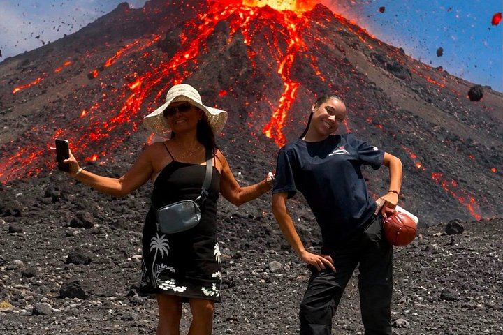 Etna 4x4 Jeep Tour with Lava Caves, Wine Tasting and Brunch, Catania and Taormina Pick-up (1/12)