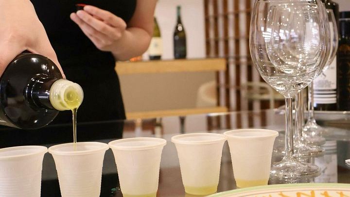 Small-Group Etna Tasting of Organic Wines and Extra Virgin Olive Oils from Small Producers (1/12)