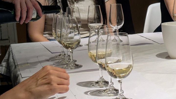 Barcelona Wine and Scent Tasting Designed by a Local Oenology PhD and Fragrance Specialist (1/7)