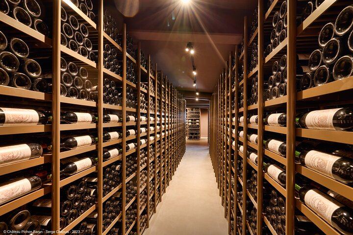 Private Customizable Médoc Wine Tour with Lunch Stop: Saint-Julien, Pauillac and Margaux (3/9)