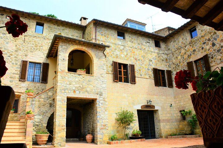 Private Brunello di Montalcino Day Trip from Florence: Fanti and Villa i Cipressi (8/12)