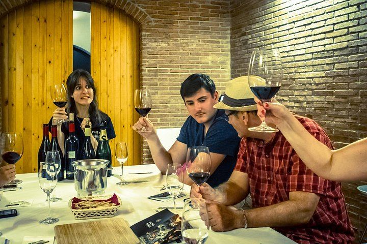 Private Full-Day Montserrat Trip with Own Guide, Black Virgin and Cava Cellar Tasting (6/8)
