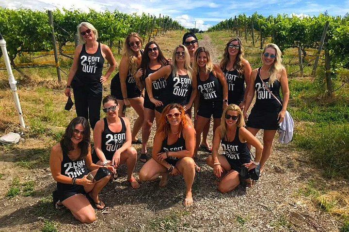 Private Kelowna Wine Tour by Mercedes Sprinter Van for Up to 11 Guests, 4 Hours (2/12)