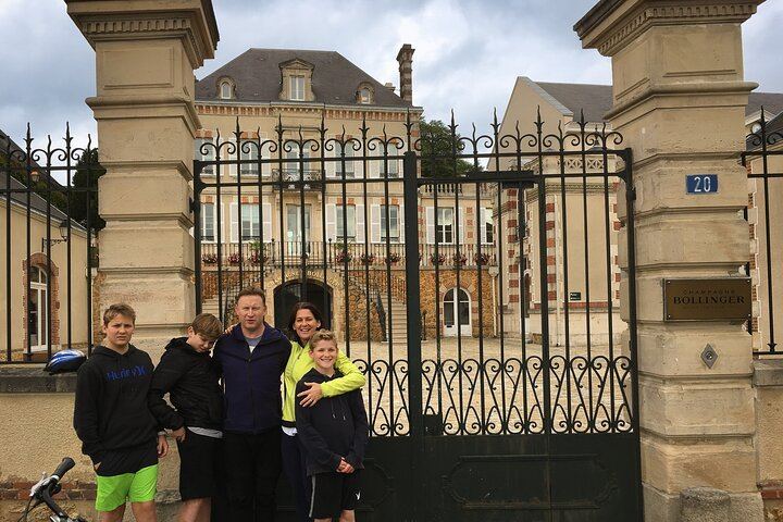 Personalised Champagne Day Trip from Paris with an Owner-Guide, Starbucks Odeon Departure (9/10)