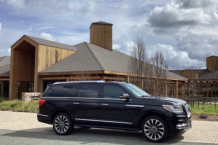 Private Chauffeured Napa and Sonoma Wine Tour for 2 to 5 People, 5 Hours (10/12)