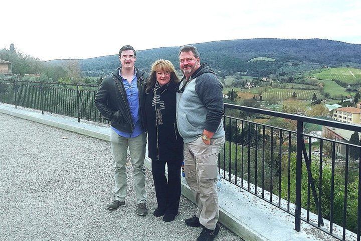Small-Group Brunello and Montepulciano Wine Day from Cortona in a 9-Seat Minivan (9/12)