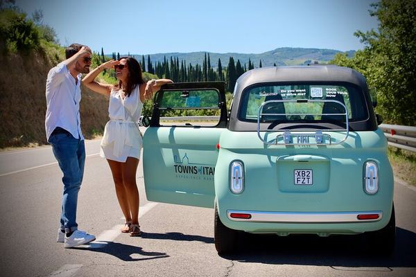 Fiat Topolino Electric Car Drive from Florence into Chianti with Winery and Meal