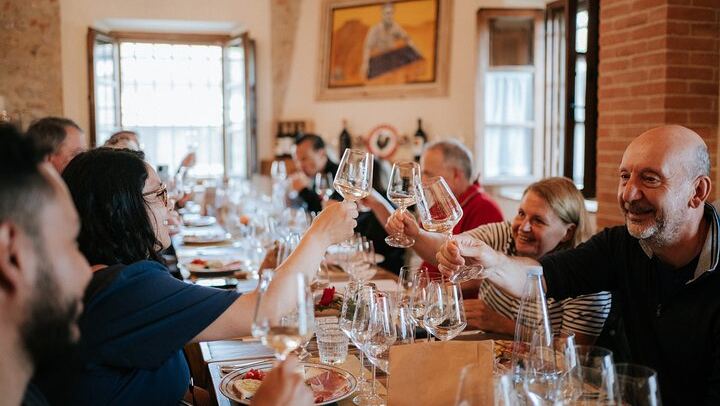WalksDevour Small-Group Tuscany Day Trip: Chianti Farm Lunch, San Gimignano and Siena (2/12)