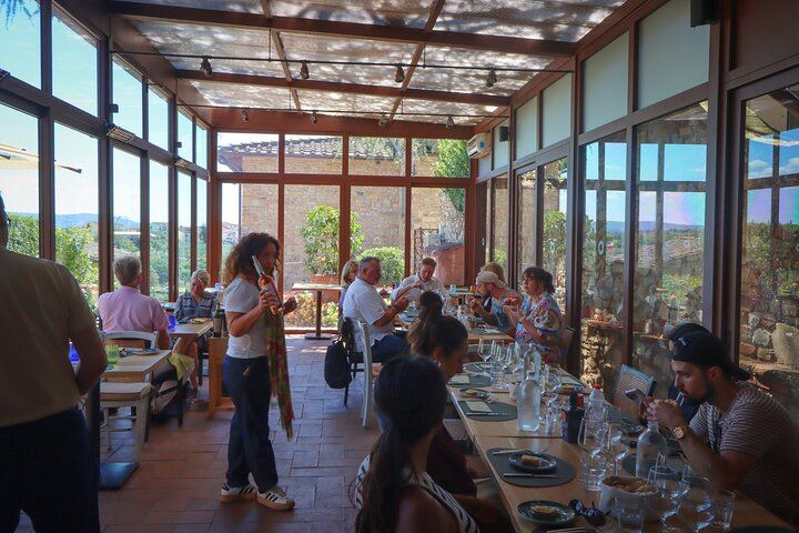 Chianti Half-Day Minivan Tour from Florence: Two Wineries, Village, Piazzale Michelangelo (6/12)