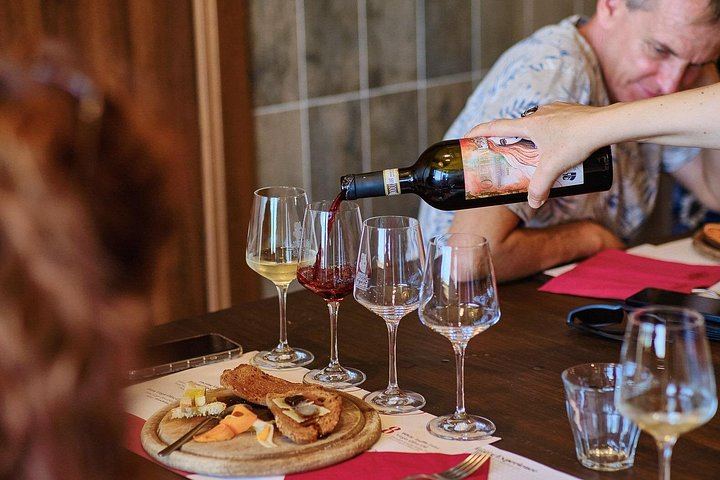 Florence Half-Day Chauffeured Chianti Drive by Mercedes, with Greve and Optional Tasting (8/12)