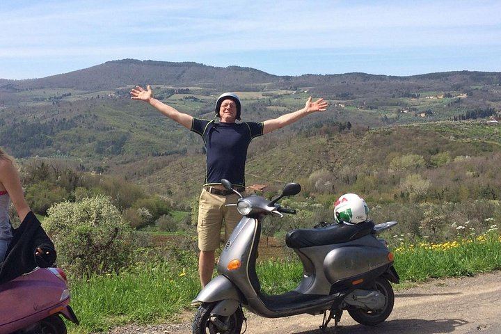 Automatic Vespa Ride in Chianti from Florence: Van Transfer, Winery and Olive Oil (4/12)