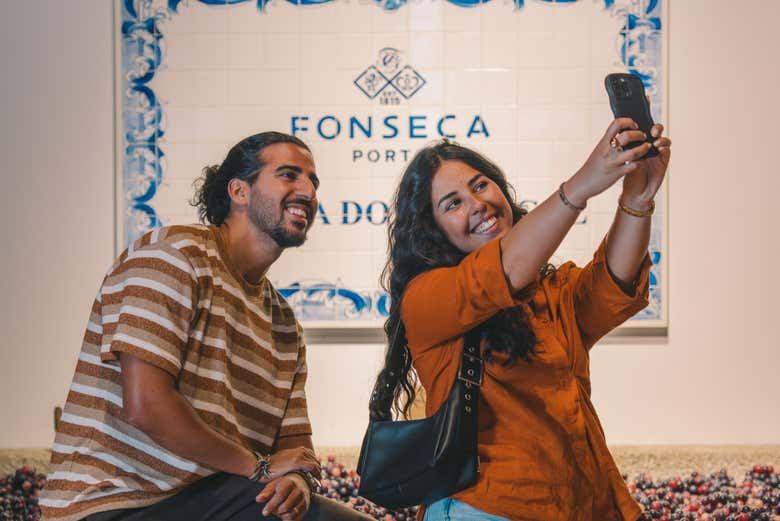Fonseca Winery Tour in Vila Nova de Gaia with Fado Show and Terrace Dinner at WOW (7/7)