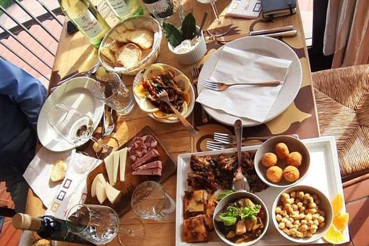 Private Etna Tour from Catania: Zafferana Honey, Sapienza and Winery Lunch with 4 Wines (5/12)