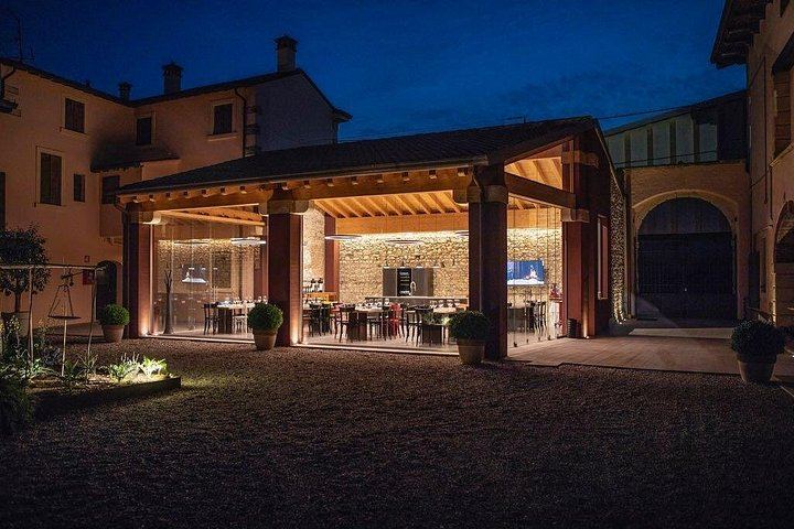 Farina Wine Boutique Food and Wine Tasting in Pedemonte, Valpolicella, with Amarone (2/5)