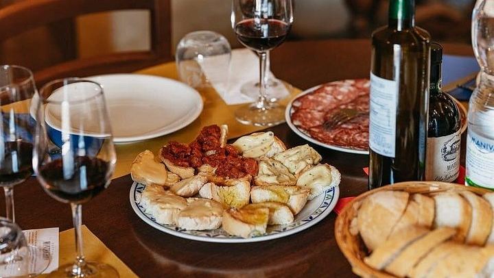 Small-Group Chianti Day from Florence: Riseccoli, Casa Emma, Poggio Torselli (1/12)