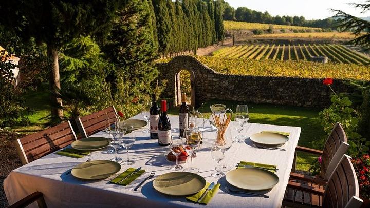 Private Horseback Ride Through Penedès Vineyards with Wine Tasting and Tapas Lunch (2/5)