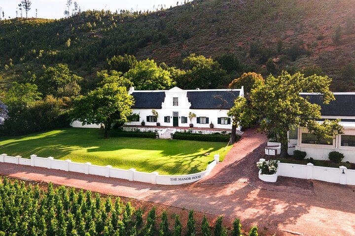 Four Wine Estates in Franschhoek and Stellenbosch: Small-Group Day Tour with Hotel Pickup (8/11)