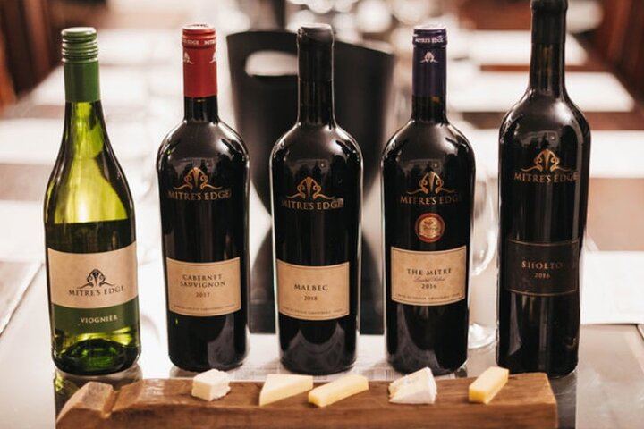 Four Wine Estates in Franschhoek and Stellenbosch: Small-Group Day Tour with Hotel Pickup (6/11)