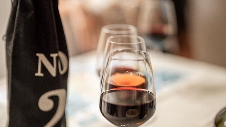 Nice Fine French Wine Tasting at VinoLove: Bordeaux, Burgundy, Champagne and More (3/7)