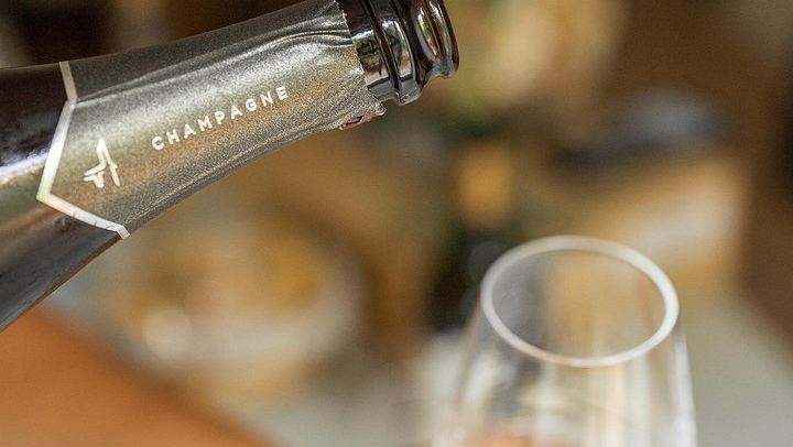 Nice Fine French Wine Tasting at VinoLove: Bordeaux, Burgundy, Champagne and More (4/7)