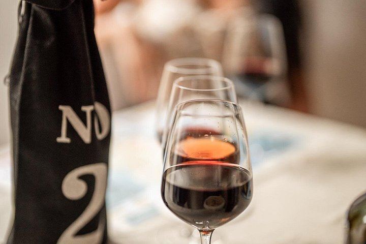 Nice Fine French Wine Tasting at VinoLove: Bordeaux, Burgundy, Champagne and More (3/7)