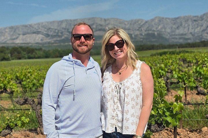 Aix-en-Provence Vintage Sidecar Ride on the Cézanne Road with Vineyard Tasting, 2 Hours (12/12)