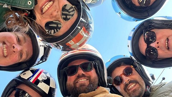 Aix-en-Provence Vintage Sidecar Ride on the Cézanne Road with Vineyard Tasting, 2 Hours (4/12)
