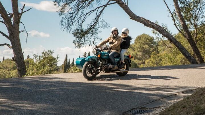 Half-Day Sidecar Wine Tour from Aix-en-Provence via Sainte-Victoire and Bimont Dam (2/10)