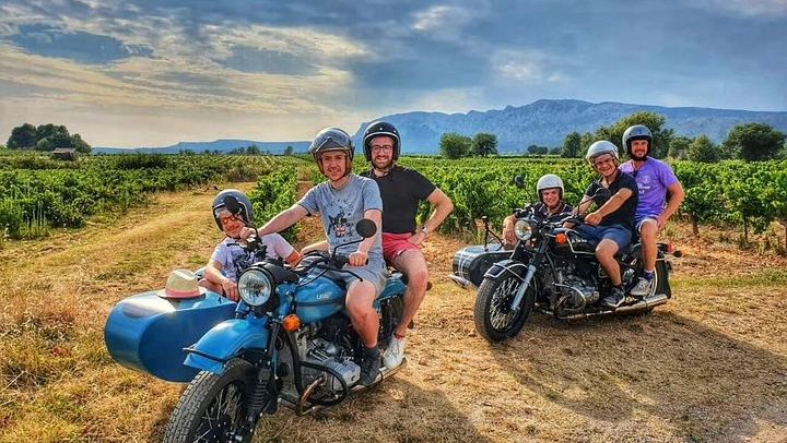 Aix-en-Provence Vintage Sidecar Ride on the Cézanne Road with Vineyard Tasting, 2 Hours (3/12)