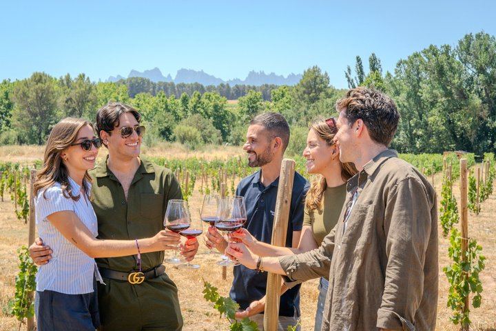 Barcelona Half-Day Small-Group Trip to Montserrat Monastery with Winery Tapas Lunch (7/12)