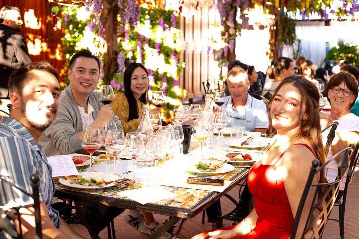 Chianti Wine Tour from Florence: Two Wineries and a Monteriggioni or San Gimignano Stop (12/12)