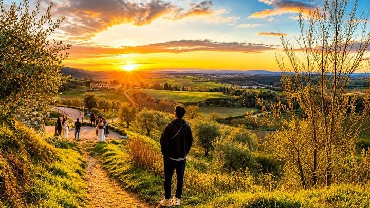 Chianti Wine Tour from Florence: Two Wineries and a Monteriggioni or San Gimignano Stop (2/12)