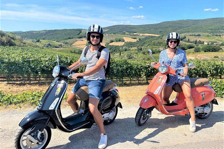 Small-Group 50cc Vespa Day near San Gimignano with Three-Course Lunch at a Winery (7/12)