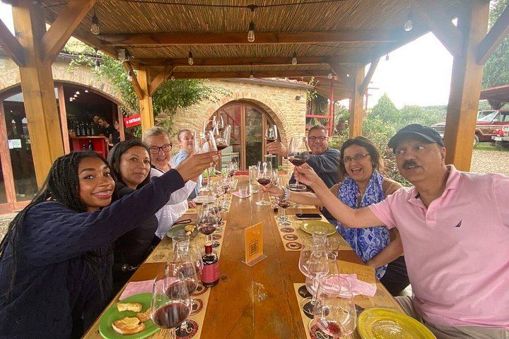 Small-Group 50cc Vespa Day near San Gimignano with Three-Course Lunch at a Winery (5/12)