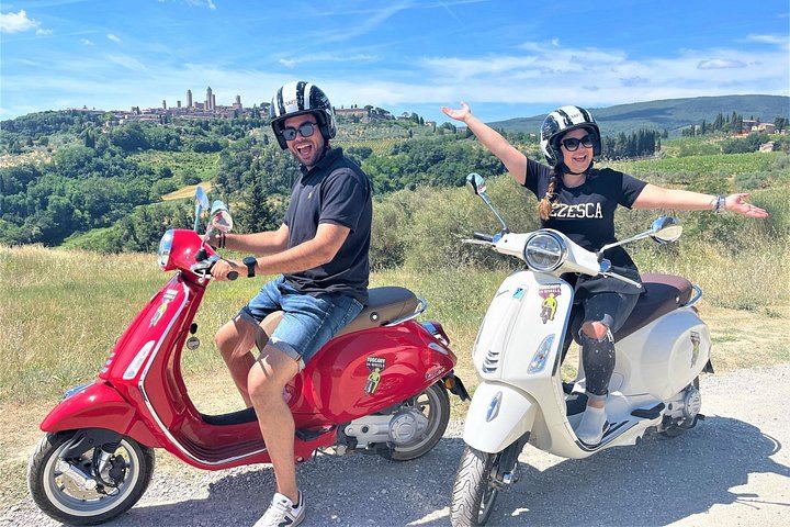 Small-Group 50cc Vespa Day near San Gimignano with Three-Course Lunch at a Winery (9/12)