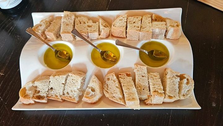Small-Group Douro Valley Day from Porto: Four Wineries, Ten Wines and Five Olive Oils (1/12)